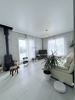 Продам коттедж, Изумрудная ул, 37, Пески п, 0 км от города