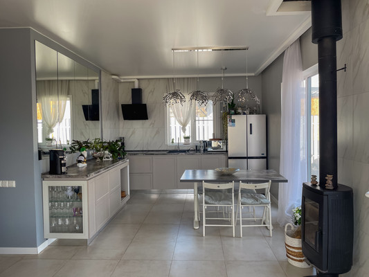 Продам коттедж, Изумрудная ул, 37, Пески п, 0 км от города