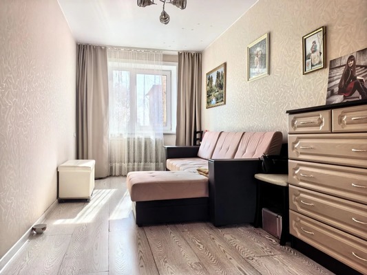 Продам двухкомнатную (2-комн.) квартиру, Рябикова б-р, 32А, Иркутск г