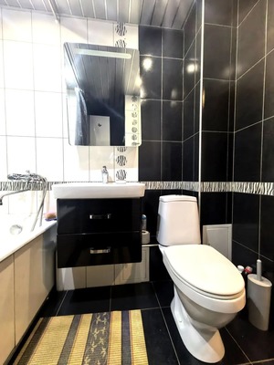 Продам двухкомнатную (2-комн.) квартиру, Рябикова б-р, 32А, Иркутск г