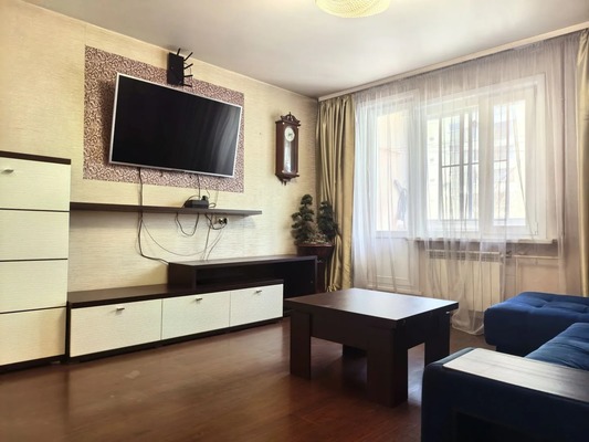 Продам трехкомнатную (3-комн.) квартиру, Университетский мкр, 30, Иркутск г