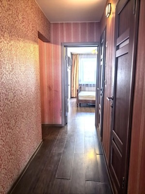 Продам трехкомнатную (3-комн.) квартиру, Университетский мкр, 30, Иркутск г