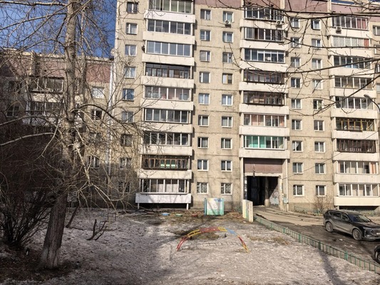 Продам трехкомнатную (3-комн.) квартиру, Университетский мкр, 30, Иркутск г