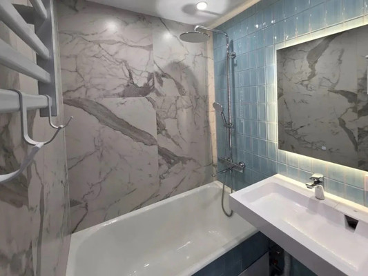 Продам многокомнатную квартиру, Днепропетровская ул, 27к1, Москва г