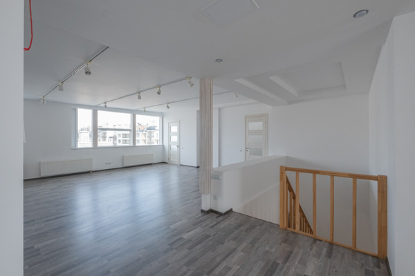 Продам многокомнатную квартиру, Береговая (Шувалово тер.) ул, 27к1, Санкт-Петербург г