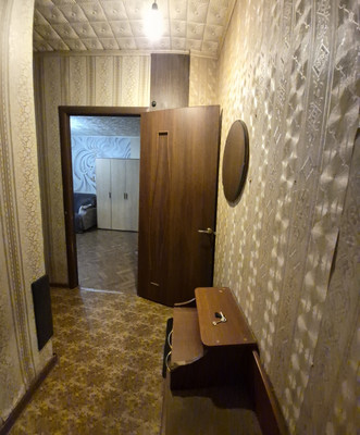 Продам однокомнатную (1-комн.) квартиру, Заводская ул, 2, Лесной рп