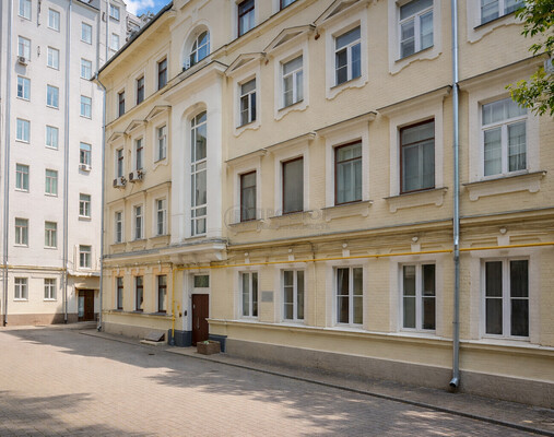 Продам двухкомнатную (2-комн.) квартиру, Садовая-Каретная ул, 8с2, Москва г