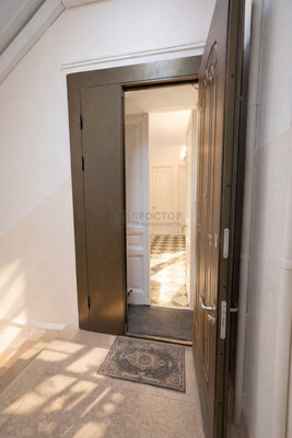 Продам двухкомнатную (2-комн.) квартиру, Садовая-Каретная ул, 8с2, Москва г