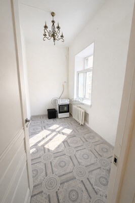 Продам двухкомнатную (2-комн.) квартиру, Садовая-Каретная ул, 8с2, Москва г