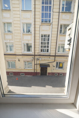 Продам двухкомнатную (2-комн.) квартиру, Садовая-Каретная ул, 8с2, Москва г