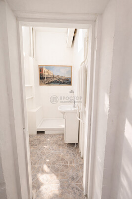 Продам двухкомнатную (2-комн.) квартиру, Садовая-Каретная ул, 8с2, Москва г