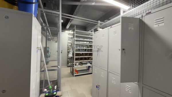 Продам коммерческое помещение 552,4 м2, Паустовского ул, 8к1, Москва г