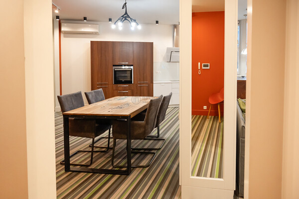 Продам трехкомнатную (3-комн.) квартиру, Родионовская ул, 18к1, Москва г