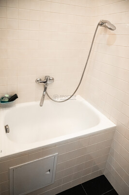 Продам трехкомнатную (3-комн.) квартиру, Родионовская ул, 18к1, Москва г