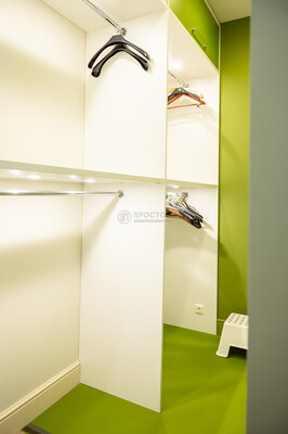 Продам трехкомнатную (3-комн.) квартиру, Родионовская ул, 18к1, Москва г