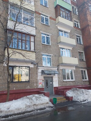 Продам комнату в 4-комн. квартире, Новогиреевская ул, 8к2, Москва г
