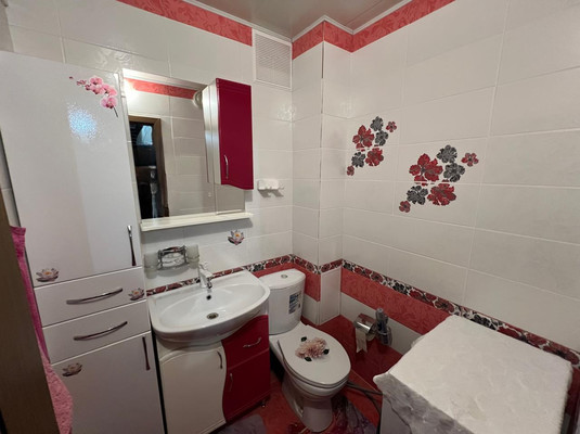 Продам двухкомнатную (2-комн.) квартиру, Вокзальная ул, 152, Брянск г