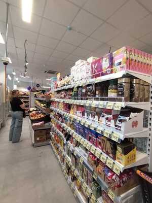 Продам коммерческое помещение 303 м2, Дружба завода Серп и молот тер. СНТ, 83, Чепелево д