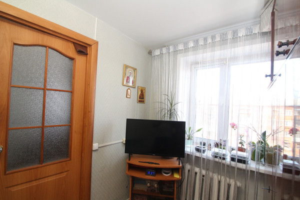 Продам двухкомнатную (2-комн.) квартиру, Ярмарочный проезд, 6, Нижний Новгород г