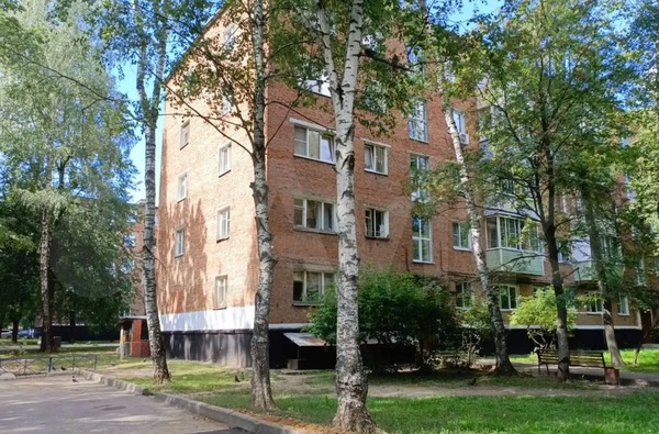 Продам однокомнатную (1-комн.) квартиру, Первомайская ул, 37, Хатунь с