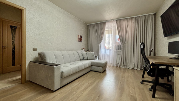 Продам однокомнатную (1-комн.) квартиру, Заречный б-р, 5, Нижний Новгород г