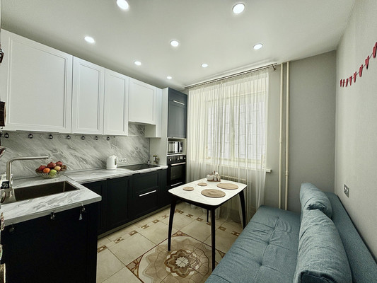 Продам однокомнатную (1-комн.) квартиру, Заречный б-р, 5, Нижний Новгород г