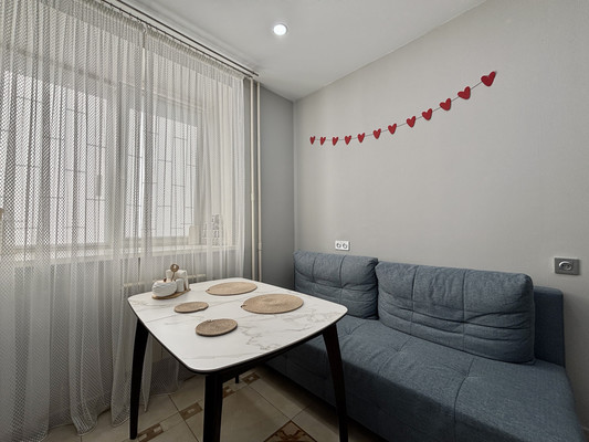 Продам однокомнатную (1-комн.) квартиру, Заречный б-р, 5, Нижний Новгород г