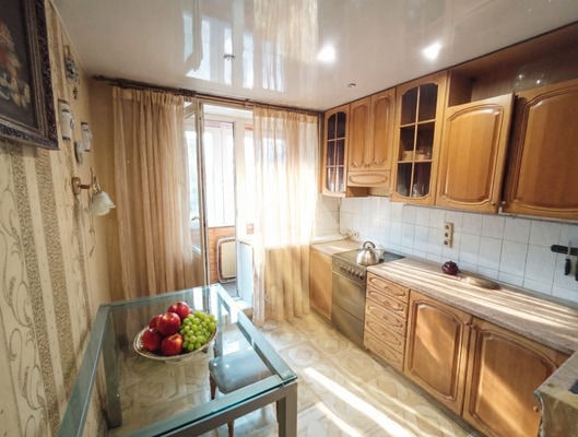 Продам трехкомнатную (3-комн.) квартиру, Ленинского Комсомола пр-кт, 17к2, Видное г