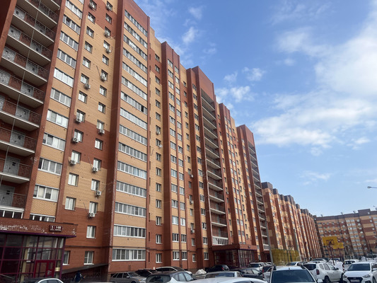 Продам однокомнатную (1-комн.) квартиру, Семчинская ул, 11к2, Рязань г