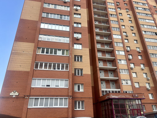 Продам однокомнатную (1-комн.) квартиру, Семчинская ул, 11к2, Рязань г