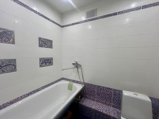 Продам однокомнатную (1-комн.) квартиру, Семчинская ул, 11к2, Рязань г