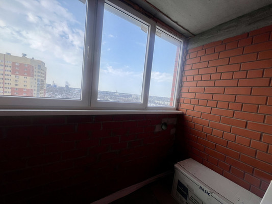 Продам однокомнатную (1-комн.) квартиру, Семчинская ул, 11к2, Рязань г