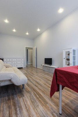 Продам двухкомнатную (2-комн.) квартиру, Ушаковская наб, 3, Санкт-Петербург г