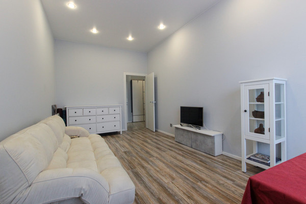 Продам двухкомнатную (2-комн.) квартиру, Ушаковская наб, 3, Санкт-Петербург г