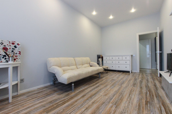 Продам двухкомнатную (2-комн.) квартиру, Ушаковская наб, 3, Санкт-Петербург г