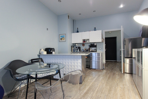 Продам двухкомнатную (2-комн.) квартиру, Ушаковская наб, 3, Санкт-Петербург г