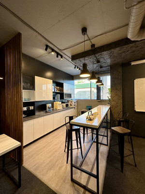 Сдам коммерческое помещение 120 м2, Габдуллы Тукая ул, 64, Казань г