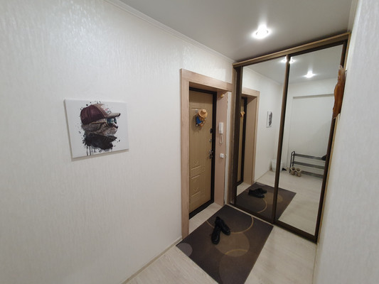 Продам двухкомнатную (2-комн.) квартиру, Хренникова ул, 4, Липецк г