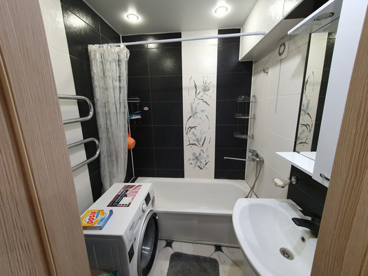 Продам двухкомнатную (2-комн.) квартиру, Хренникова ул, 4, Липецк г