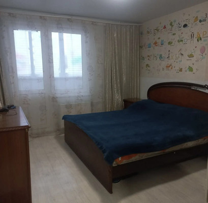 Продам двухкомнатную (2-комн.) квартиру, им. Героя Аверкиева А.А. ул, 13, Краснодар г