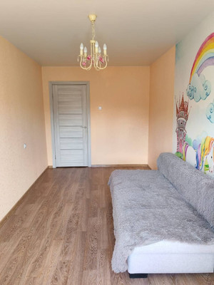 Продам двухкомнатную (2-комн.) квартиру, Лейтенанта Яналова ул, 36, Калининград г