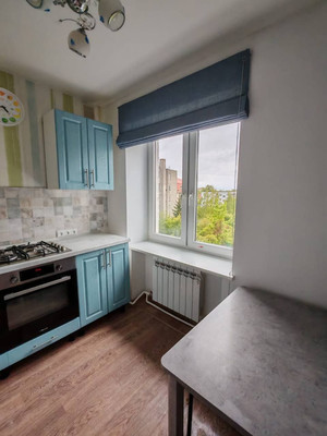 Продам двухкомнатную (2-комн.) квартиру, Лейтенанта Яналова ул, 36, Калининград г