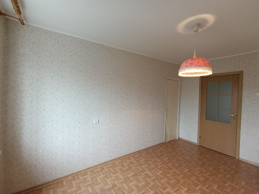 Продам двухкомнатную (2-комн.) квартиру, Космонавта Леонова ул, 16, Калининград г