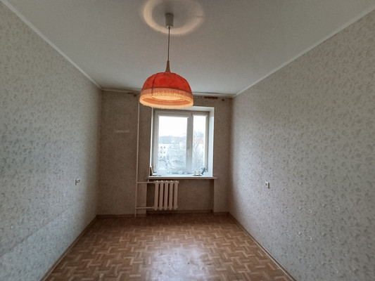 Продам двухкомнатную (2-комн.) квартиру, Космонавта Леонова ул, 16, Калининград г