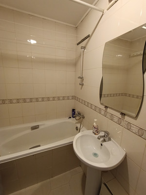 Продам двухкомнатную (2-комн.) квартиру, Космонавта Леонова ул, 16, Калининград г