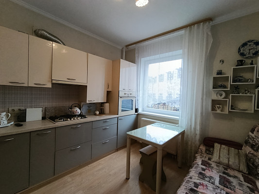 Продам однокомнатную (1-комн.) квартиру, Балтийский проезд, 4, Зеленоградск г