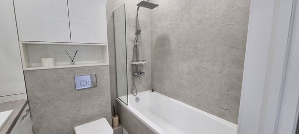 Продам однокомнатную (1-комн.) квартиру, Куйбышева ул, 27Бкб, Калининград г