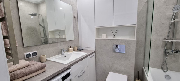 Продам однокомнатную (1-комн.) квартиру, Куйбышева ул, 27Бкб, Калининград г