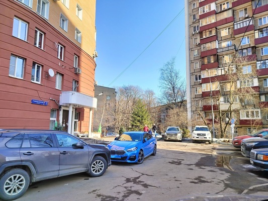 Продам трехкомнатную (3-комн.) квартиру, 1-й Новомихалковский проезд, 2к1, Москва г