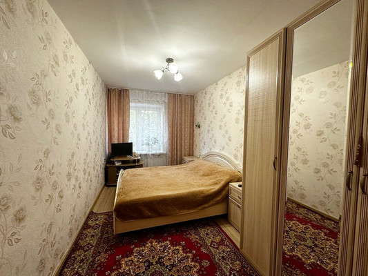 Продам трехкомнатную (3-комн.) квартиру, 30, Васькино д